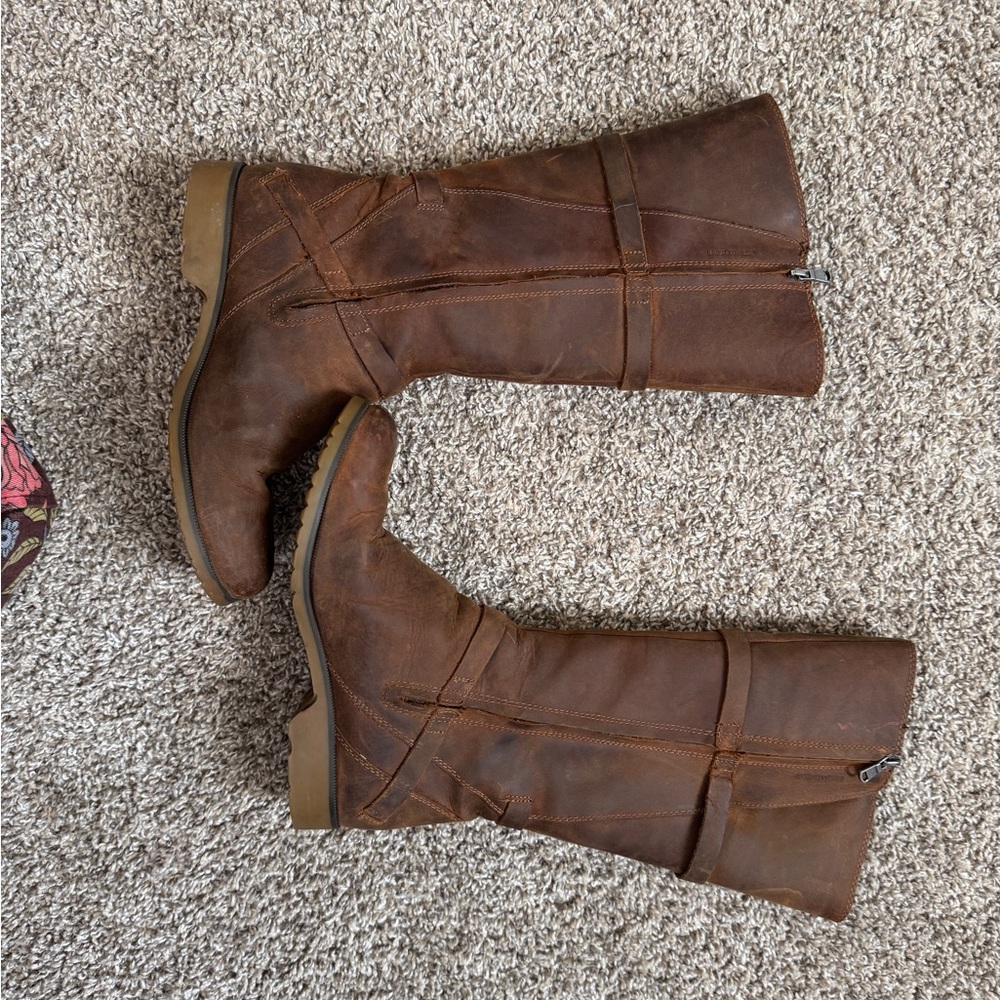 Teva De La Vina Brown Leather Boots - Picture 7 of 8